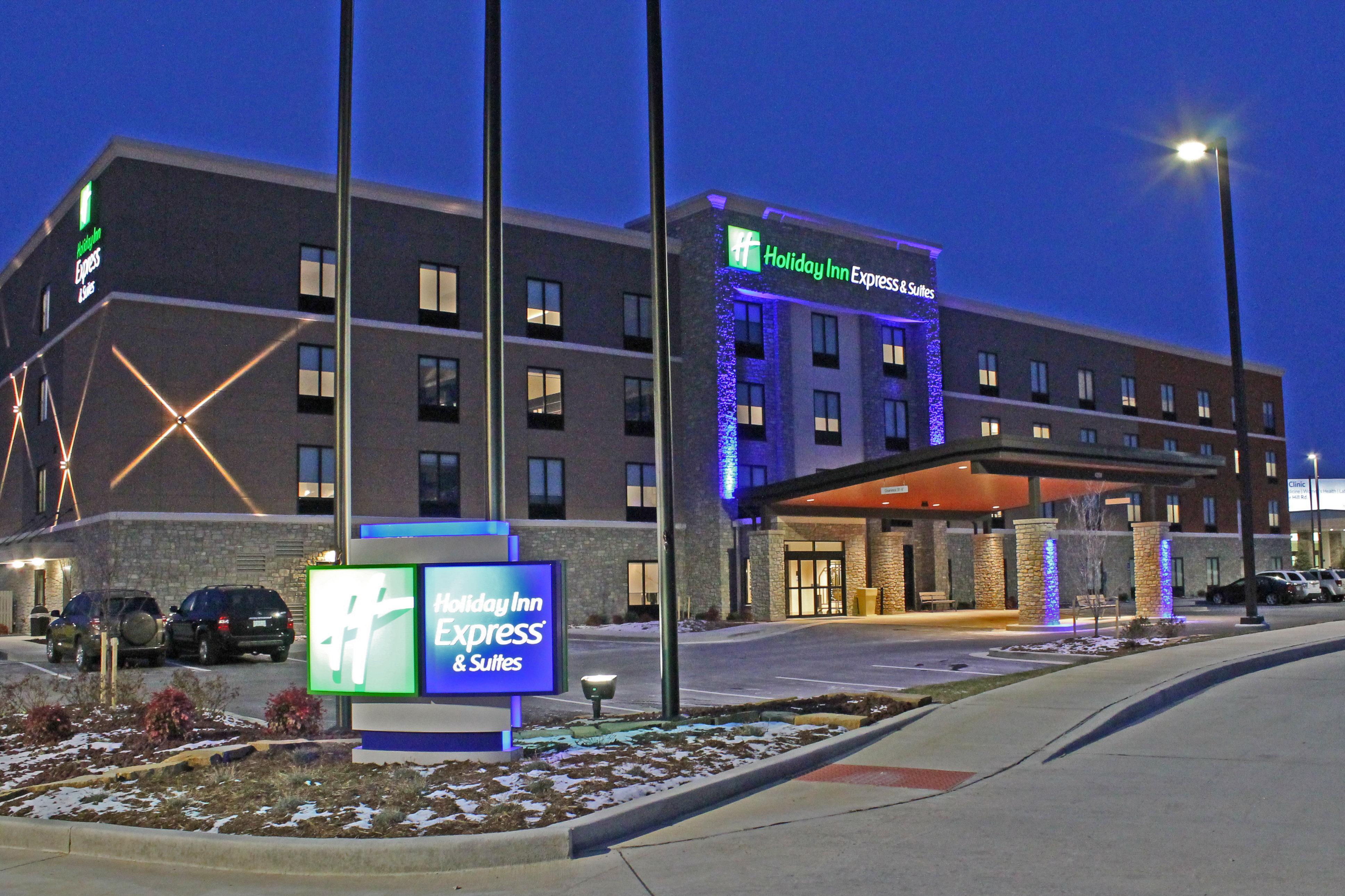 Holiday Inn Express & Suites - St. Louis South - I-55 By Ihg Mehlville Bagian luar foto