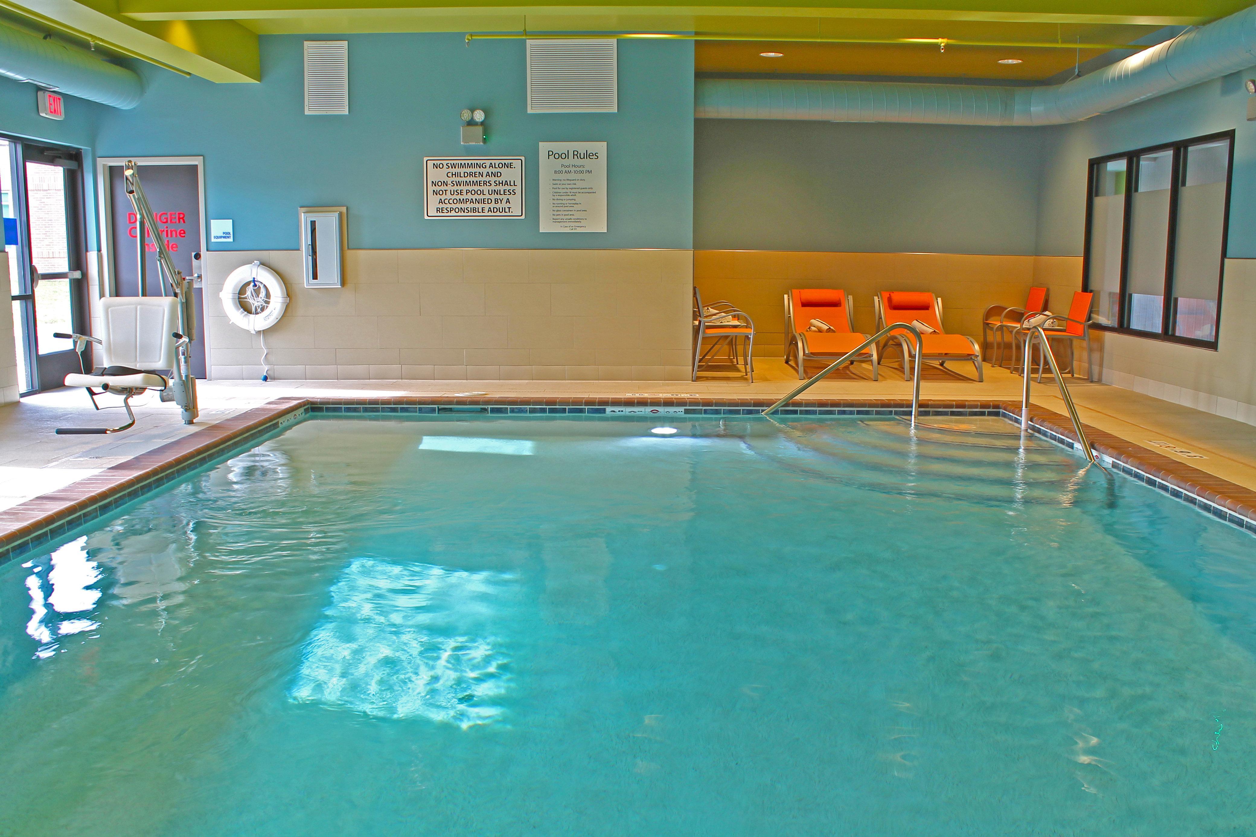 Holiday Inn Express & Suites - St. Louis South - I-55 By Ihg Mehlville Bagian luar foto